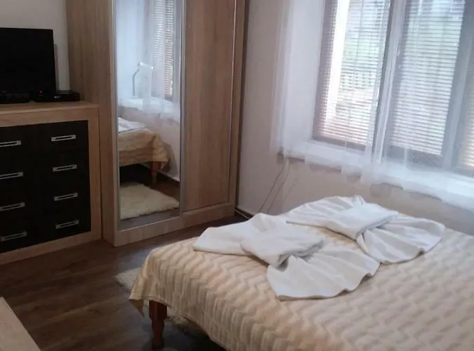 Πανσιόν Emmy Trigrad